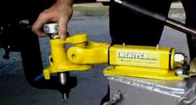 Versatile McHitch Uniglide Trailer Hitch 4