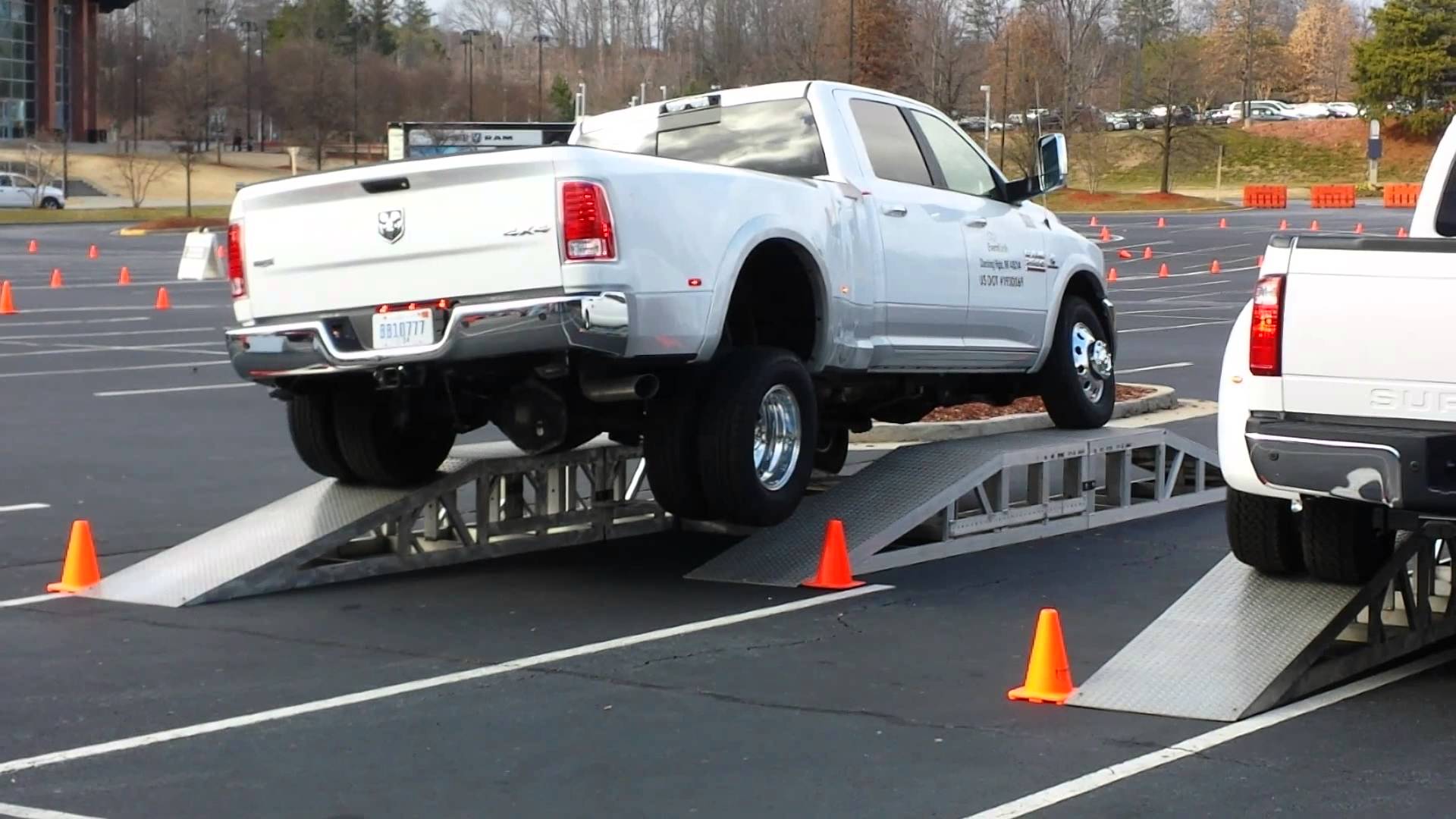 FRAME TWIST TEST 2014 Dodge Ram 3500 Versus 2014 Ford F350 Truck 2
