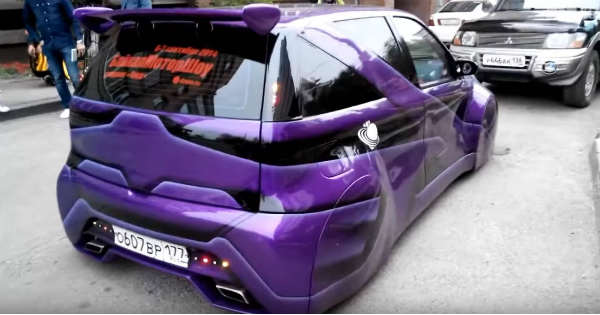 I-ROBOT Fiat PUNTO From Another Planet 1