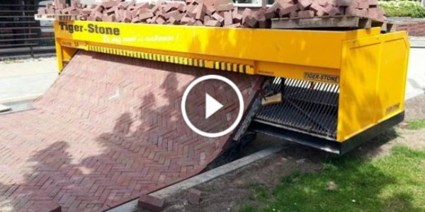 Road Printing Machine Laying Bricks 11