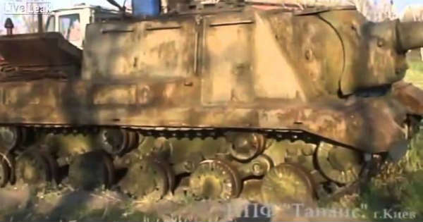 Soviet ISU 152 Tank 65 Years Heavy Tank Start Up 2