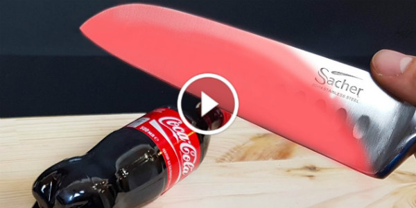 Burning Things 1000 Degree Knife Coca Cola Mr. Gear 31
