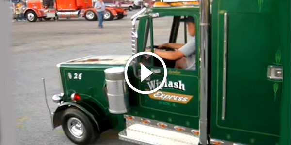 Miniature Semi Truck Replica 1 TN