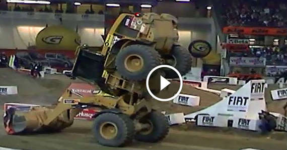 Cat 928 Operator Tricks Wheel Loader Stunts 2