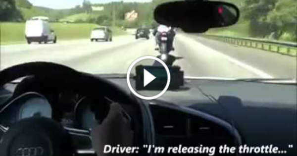 Daredevil Audi R8 vs superbikes 1 TN