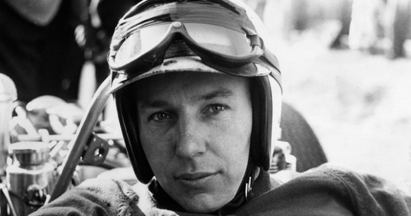 John Surtees died 83 motorcycle champion Formula 1 9