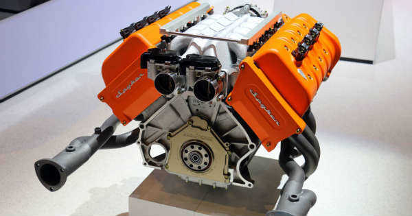 Spyker Koenigsegg engine V8 geneva motor show preliator 4