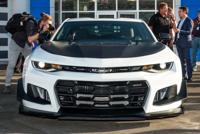 New 2018 Camaro ZL1 2LE 1 TN