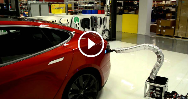 Model S Wireless Tesla Charging 2 TN