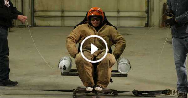 AZN Street Outlaws Nitrous Chair 1