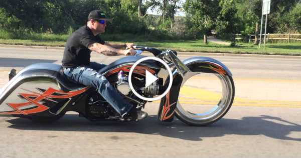 Ballistic Cycles Harley Bagger Hubless wheel 1 TN