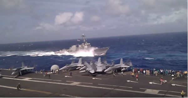 Military Ship USS Dewey DDG-105 Nose Dive 4