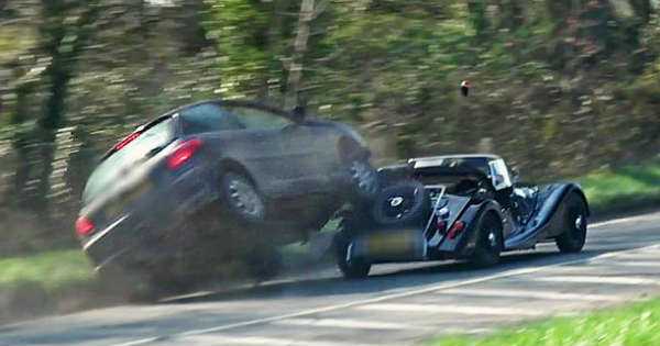 Morgan 4 4 Gets Bashed Peugeot Junction 2