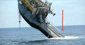 SHIP FLIPS Horizontal To A Vertical Platform 4