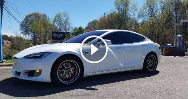 Tesla Model S P100D Stripped Interior 1 TN