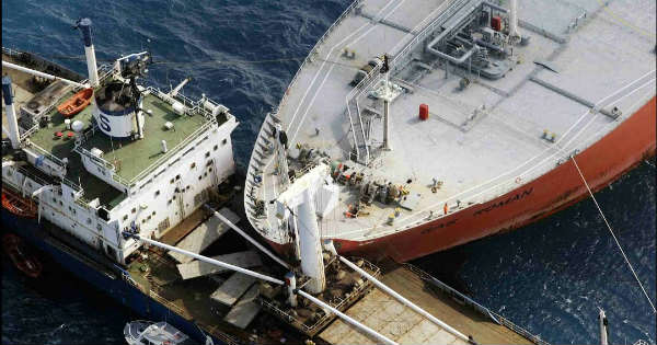 Various Ship Crashes Around The World 3