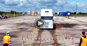 Parking Skills Volvo Huge Iveco Truck 4