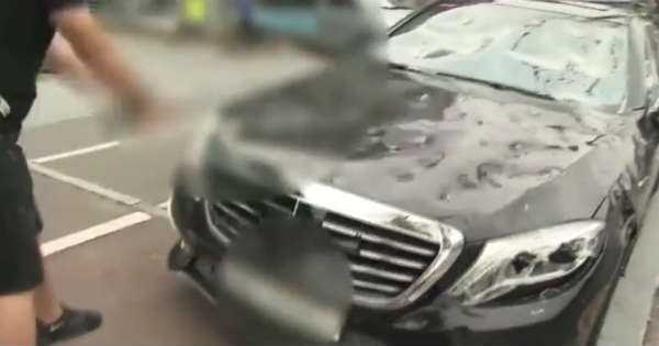 Unhappy Customer Smashes Mercedes-Benz S63 AMG Golf Club 7