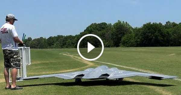 Largest RC Version Spirit Stealth Bomber 2