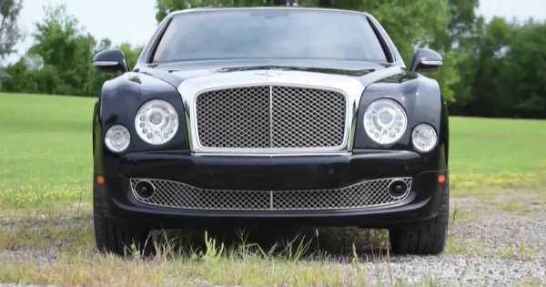 Perfect Bentley Mulsanne Replica copy car 7