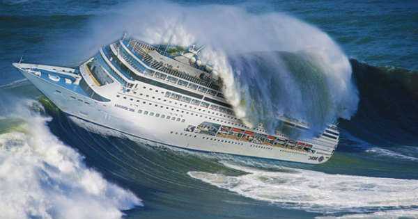 ships tackle Massive Waves 4