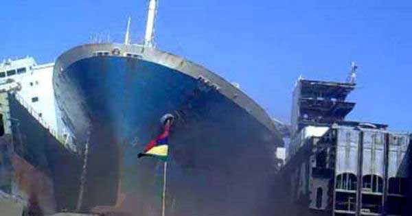 Biggest Ship Crash Ever 1