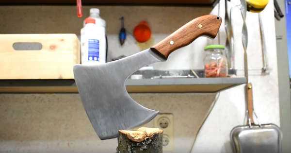 Make Your Own DIY Hatchet axe 1