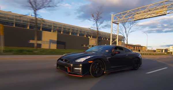 Nissan GTR Ride Looks Like 2