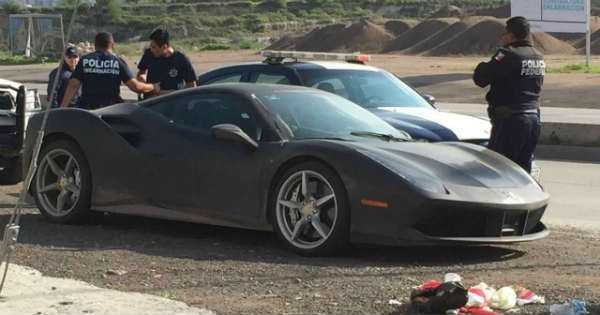 Stolen Yellow Ferrari 488 Found New Paintjob black police 4