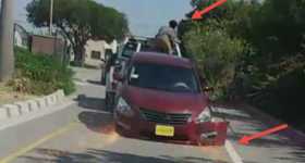 This Guy DRAGS REPOSSESSED CAR 4