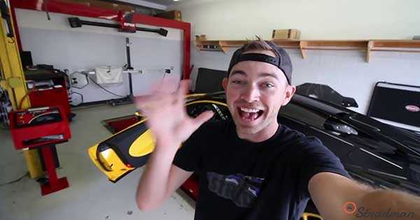 Unwrapping New Bugatti Chiron 2