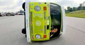 1976 VW Camper Van 3