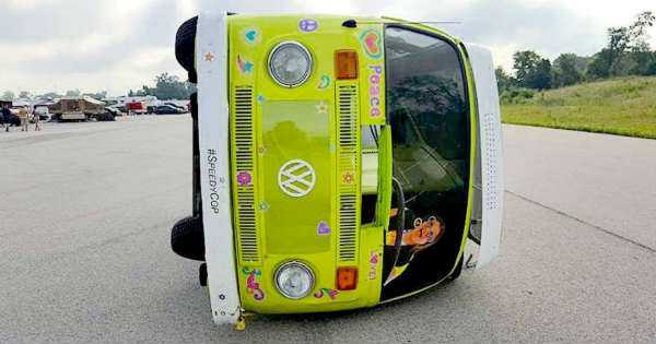 1976 VW Camper Van 3