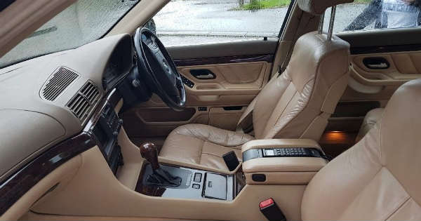 Buy This BMW 735i With A CAR PHONE For The Same Price As The New iPHONE X 2