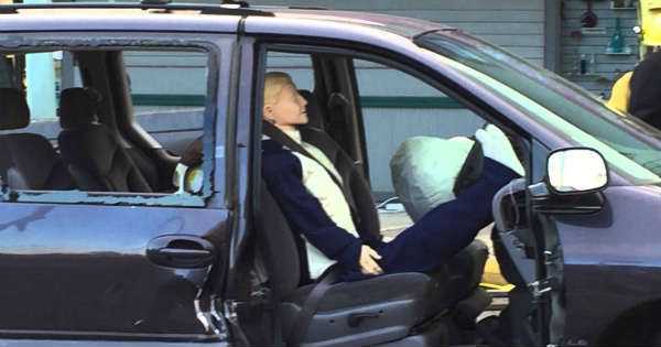 Dangerous Ride sit car legs dashboard 4