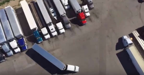 Immense Truck parking Skills parking trailer 2