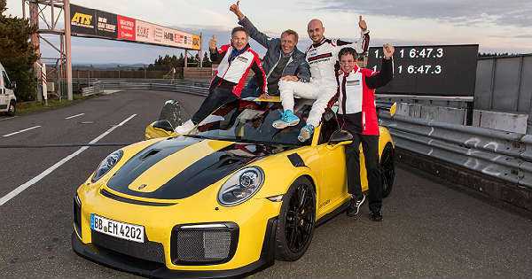New Porsche 911 GT2 RS Sets a World Record on the Nrburgring Nordschleife 1