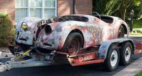 1950 Jaguar XK120 Roadster Found in a Barn After 50 Years 1