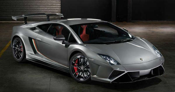 A Review of the Lamborghini Gallardo 1