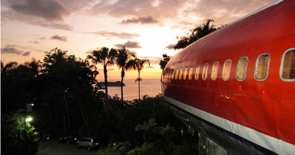 Airplane Transformed Into Waterfront Home 2