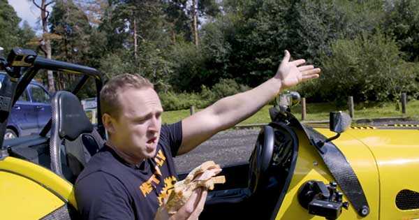 Cooking Eggs And Bacon On A Crazy CATERHAM 620R 2