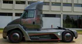Cummins - The First All-Electric Semi Truck 11