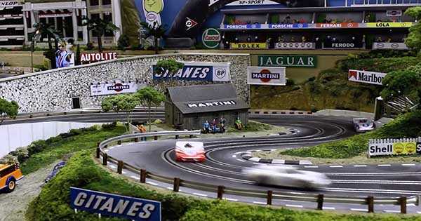 Custom Slot Car 1