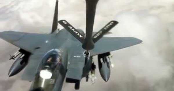 F15 Aircraft Goes Inverted 2