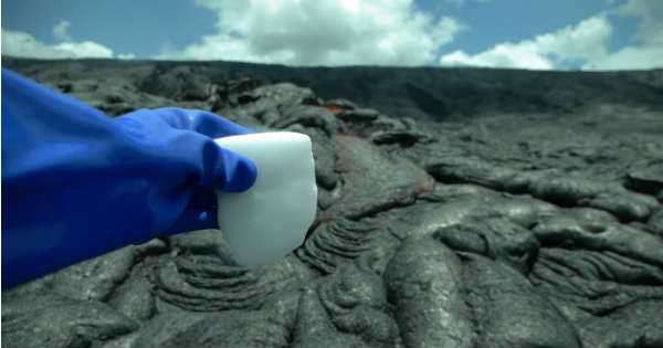 Molten Lava vs Dry Ice 2