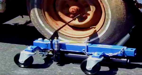 Move Your Car Around With Hydraulic Wheel Dollies 1