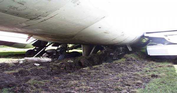 Qantas Flight 1 Crashed 3