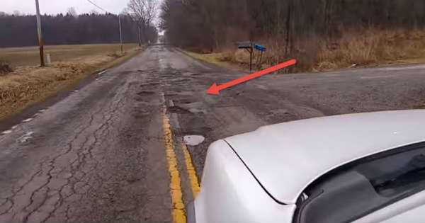 Terrible Road Is The Worst Pothole Warzone 11