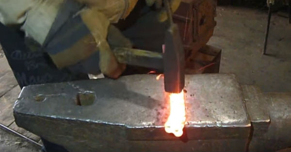 The Making Of Damascus Knife From Bike Chain 2