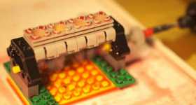 This Tiny LEGO Engine Runs At 14000 RPMs 1